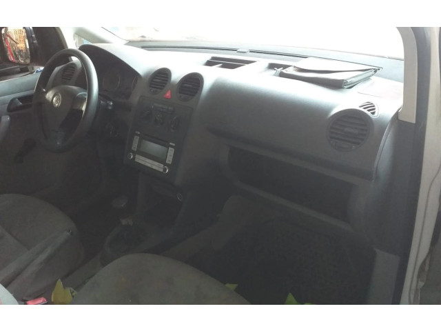 Подушка безопасности водителя    Volkswagen Caddy