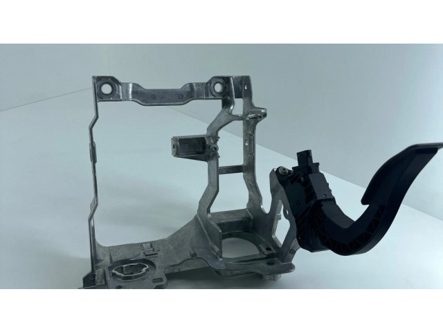 Держатель тормозной педали