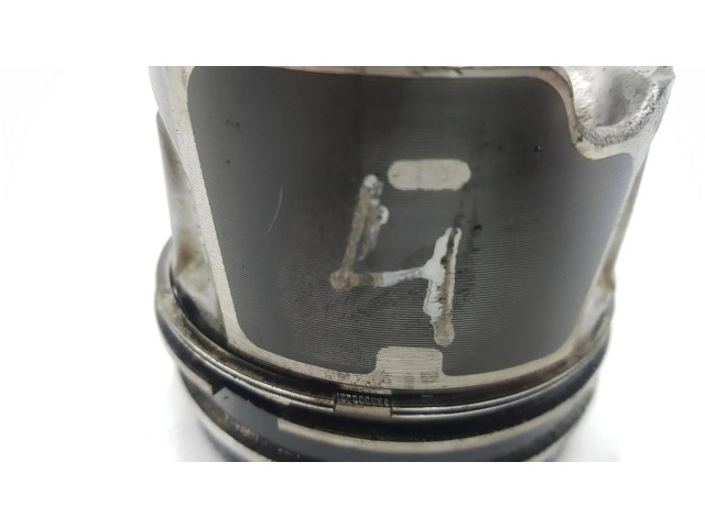  Поршень с шатуном  0628W2  Citroen C1 для бензинового двигателя 1.0