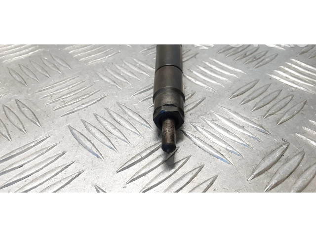 Vstřikovač A6510700587 Mercedes-Benz Vito Viano W639 pro naftový motor 2.2