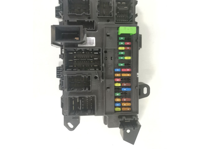 Блок предохранителей MU5T-15604-KABH, MU5T-15604   Ford F150    