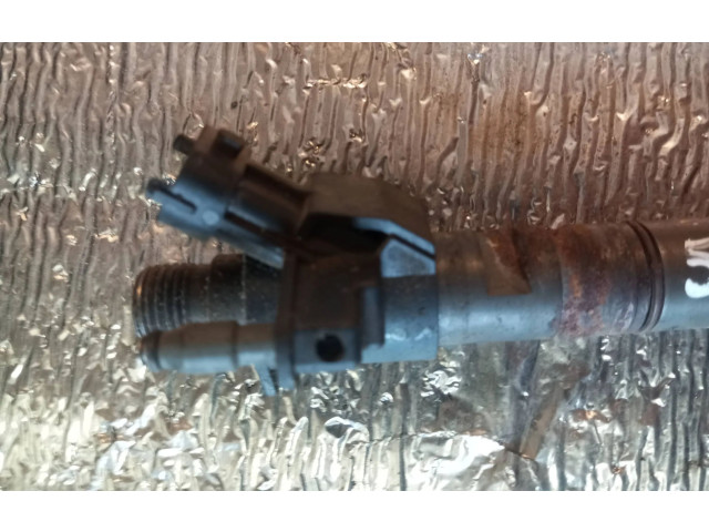 Форсунка 31303238 Volvo V70