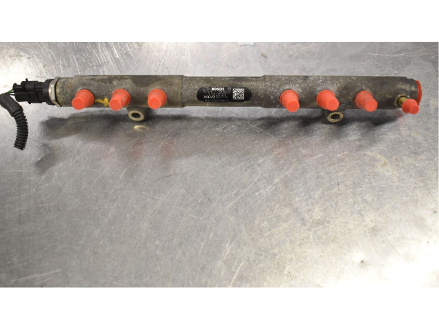 Топливная рампа 30757146 Volvo S60