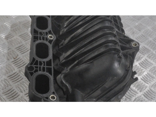 Блок управления климат-контролем    Toyota Camry