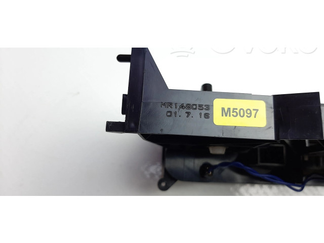Блок управления климат-контролем MR148053, M5097 Mitsubishi L200