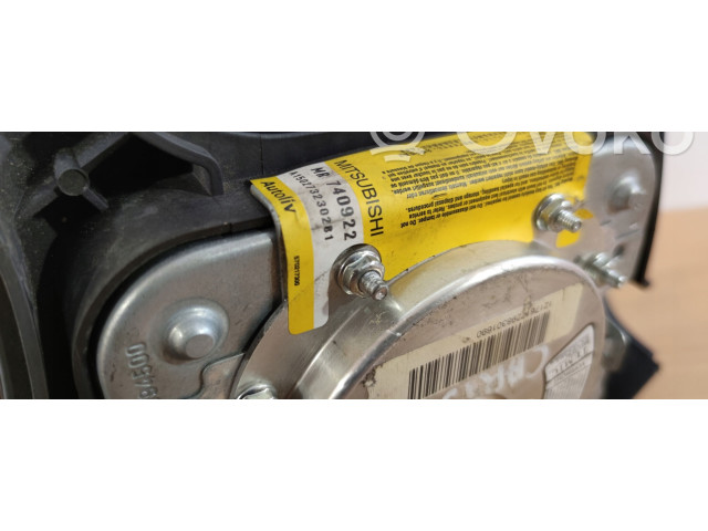 Подушка безопасности водителя MR740922 Mitsubishi Carisma