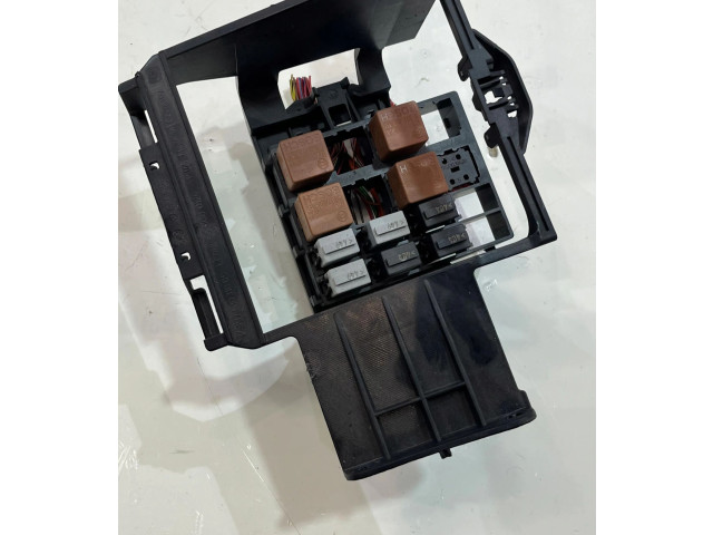 Pojistková skříňka Porsche Cayman 987 2009