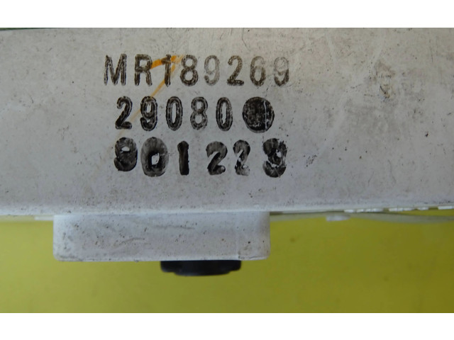 Дисплей    MR189269, 29080   Mitsubishi Colt
