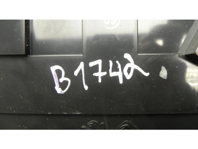 Přístrojová deska Opel Vivaro 2020 9837472880