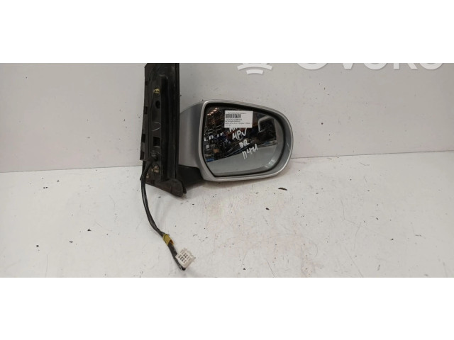 Зеркало электрическое Mazda MPV II LW 1999 - 2007 года