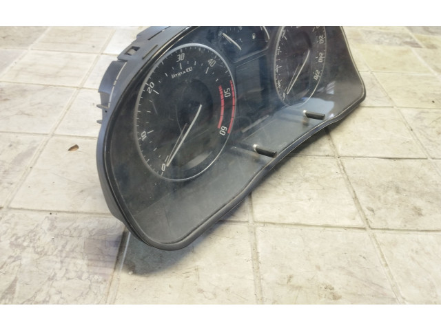 Панель приборов 3U0920842D, 110080115 Skoda Superb B5 (3U)