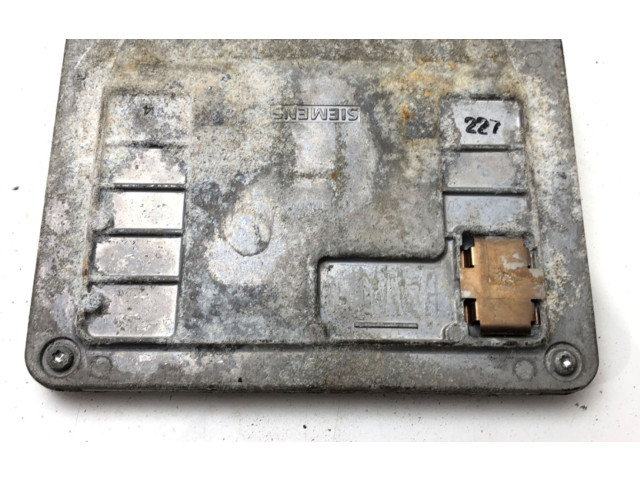 Блок управления двигателем Блок управления 06A906033BG Skoda Octavia Mk1 (1U)