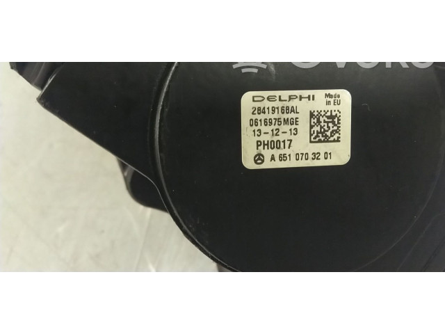 Vstřikovací čerpadlo A6510703201, 6510702901 Mercedes-Benz C W205 651921