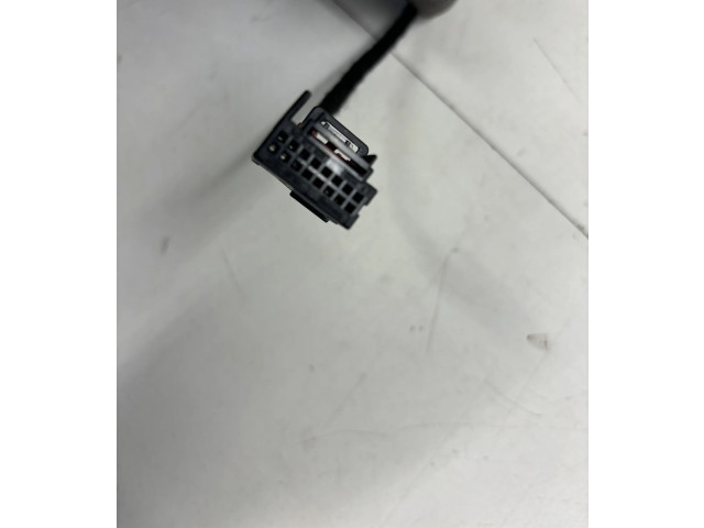 Зеркало электрическое Volkswagen Touran II 2010 - 2016 года