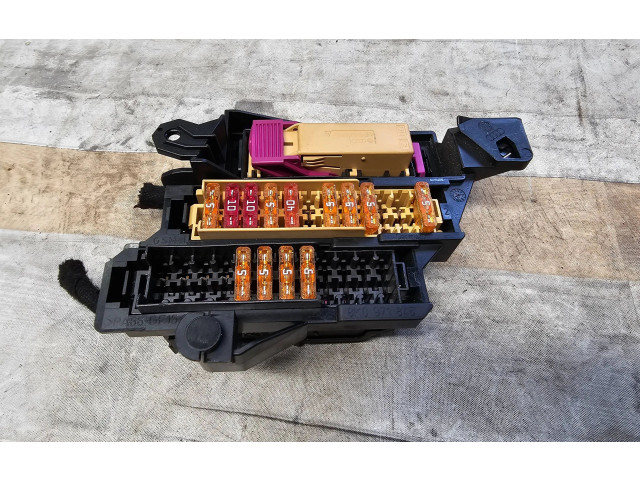 Блок предохранителей 8K0971846 Audi A5 8T 8F