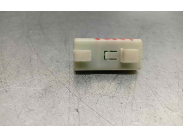 Блок предохранителей A0009820912   Mercedes-Benz CLA C117 X117 W117    