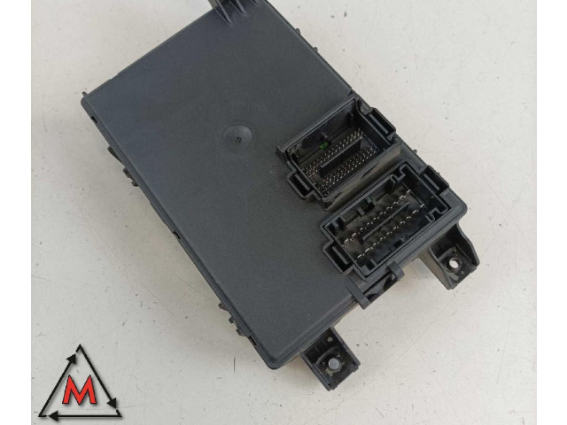   Pojistková skříňka 00517817580   Fiat Grande Punto 2005