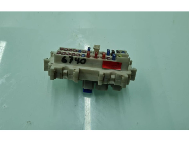 Pojistková skříňka Nissan Navara