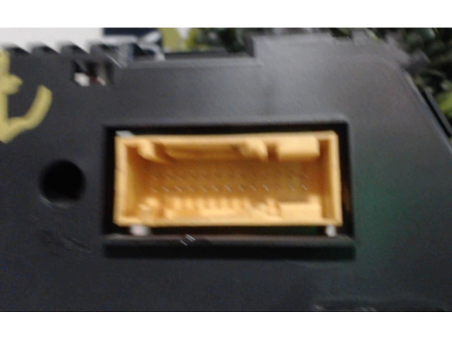 Панель приборов    Citroen C8       