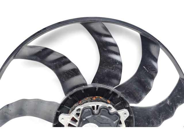 Вентилятор радиатора     5Q0816411BD    Skoda Kamiq 