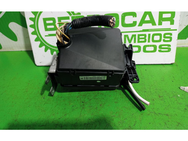 Pojistková skříňka 3825AST3G000 Honda Civic 2000