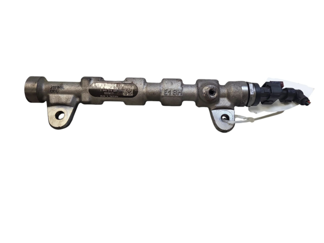 Vstřikovací lišta 0445214221, 55576177 Opel Astra J