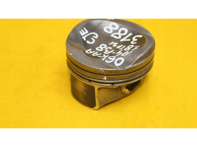 Píst Audi A4 S4 B8 8K