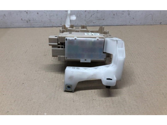 Блок предохранителей Peugeot 108