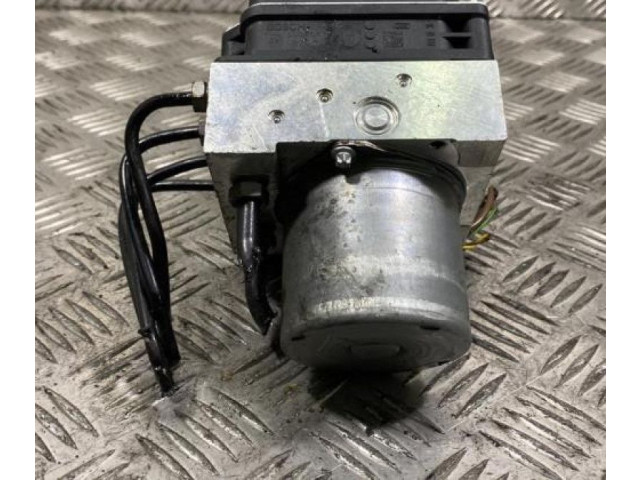 Блок АБС    BMW  X3 E83  2003 - 2010 года