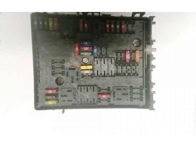 Блок предохранителей  1k0937124h, 1g230303.773   Volkswagen Touran I    
