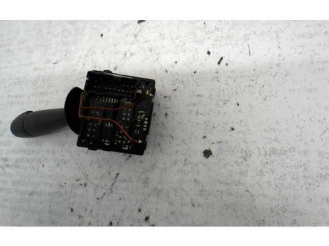 Ручка стеклоочистителей 8201168008 Dacia Lodgy