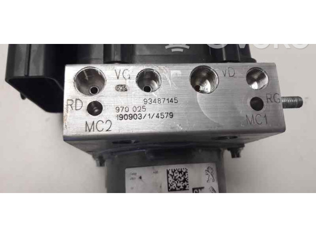 Блок АБС 93487145   Citroen  C3 Aircross  2017 -  года