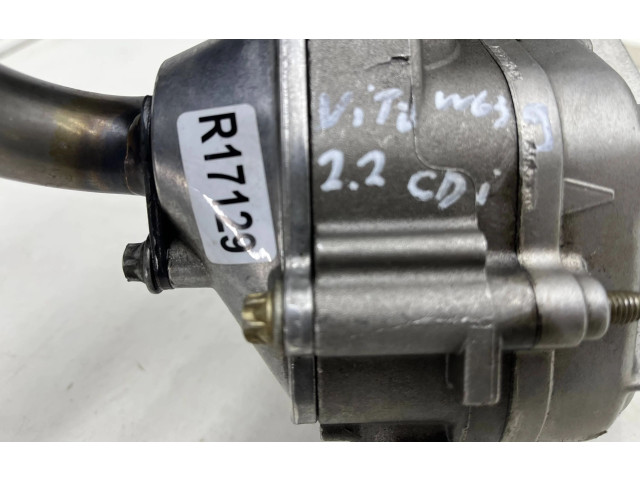 Масляный насос   6111810201, a6121810047  Mercedes-Benz Vito Viano W639 