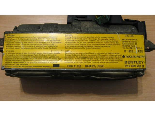 Подушка безопасности пассажира 3W880204B Bentley Flying Spur