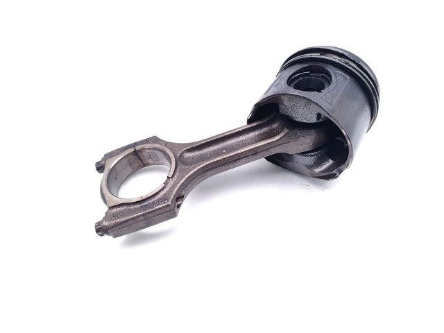  Поршень с шатуном M47D20(204D4) M47D20  BMW X3 E83 для дизельного двигателя 2.0