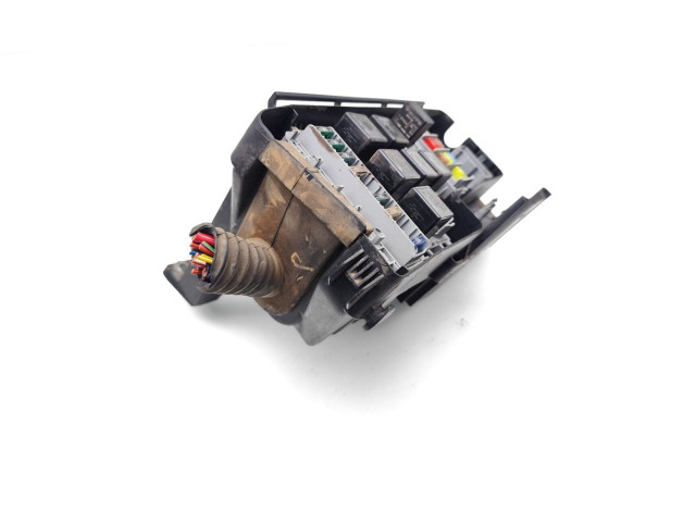 Блок предохранителей 30728132   Volvo XC90    