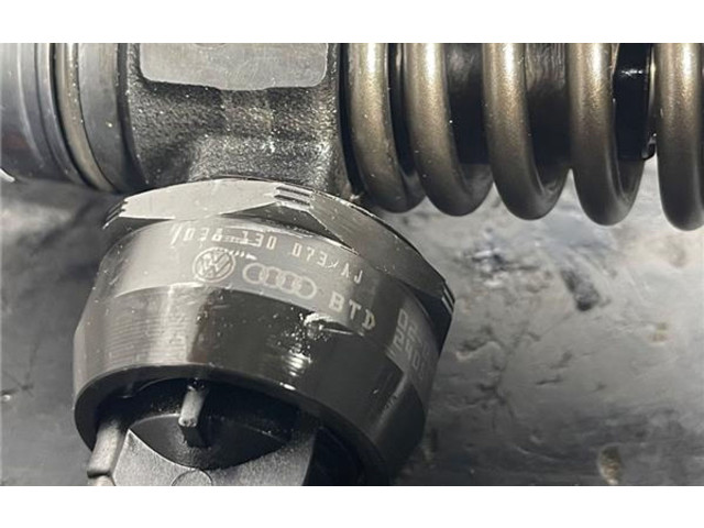 Vstřikovač 038130073AJ, 0414720037   Seat Ibiza IV (6J,6P)    BLS 