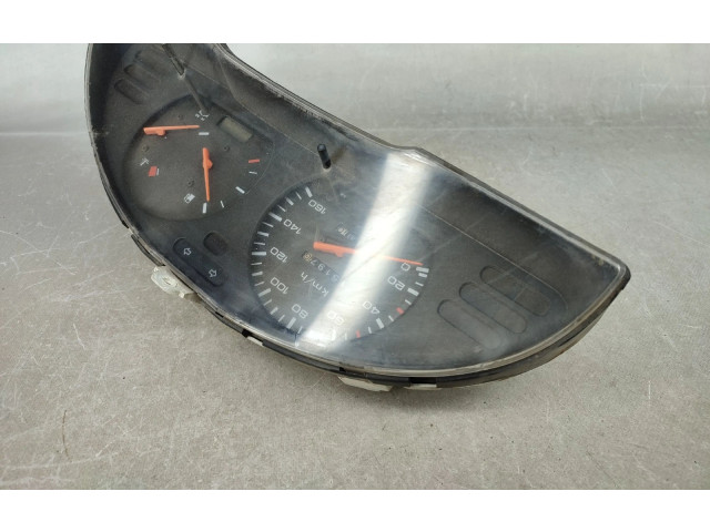 Панель приборов 19663701 Nissan Vanette