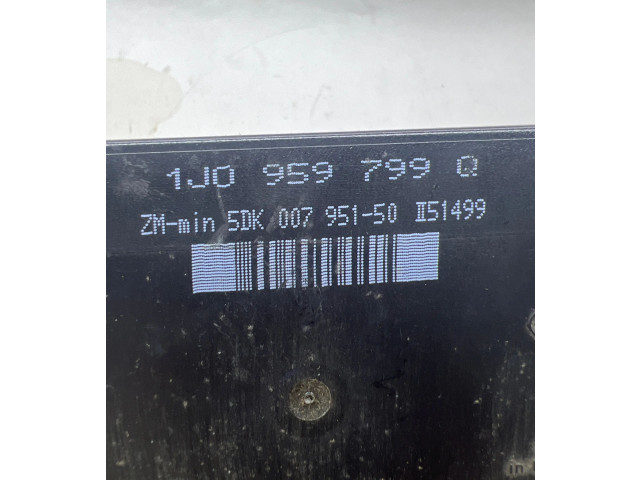 Блок комфорта 1J0959799Q, 5DK00795150 Skoda Octavia Mk1 (1U)