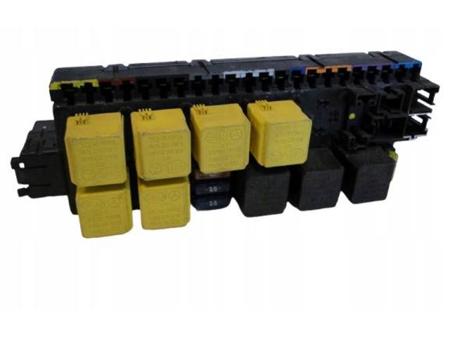 Блок предохранителей A2305454632 Mercedes-Benz SL R230