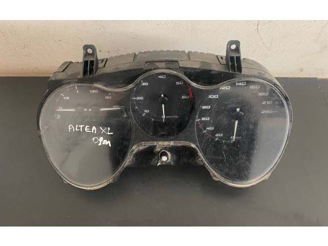 Přístrojová deska Seat Altea XL 2010 A2C53279951