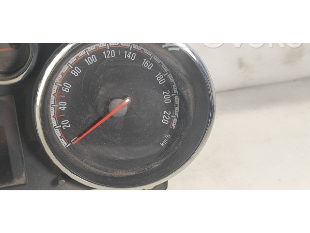 Панель приборов 13349517   Opel Meriva B       