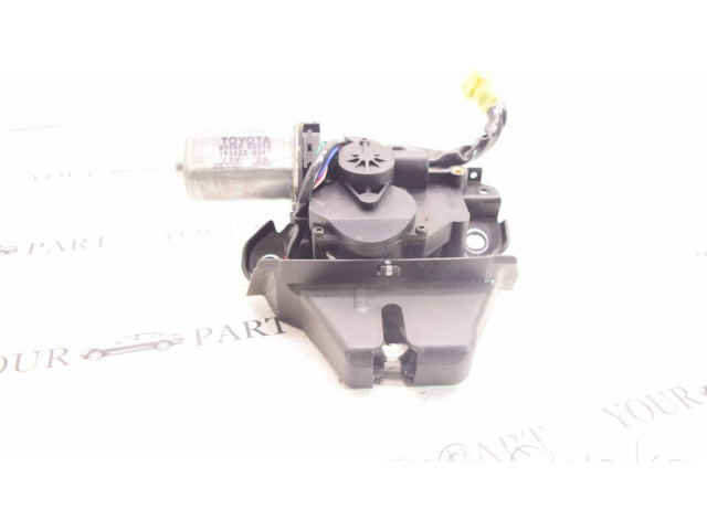 Замок задней крышки