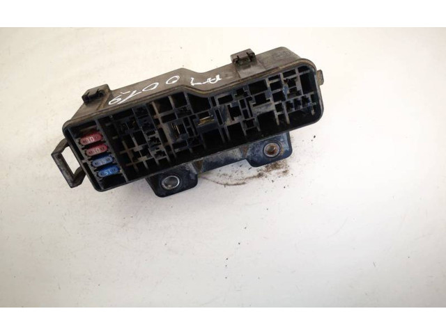 Блок предохранителей     Toyota Corolla Verso AR10    