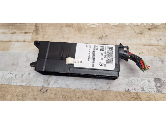 Pojistková skříňka 3B0NK0100, AV6T14K131AB Ford C-MAX II 2013