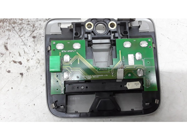 Фонарь освещения передних мест