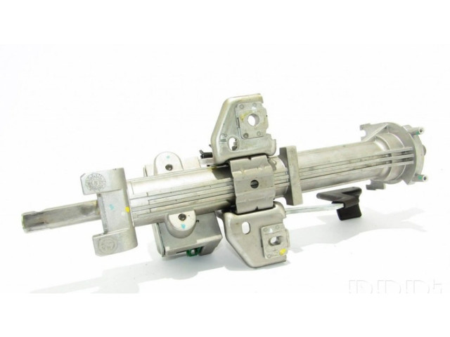 Крестовидная связь оси рулевого колеса