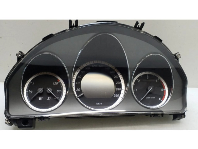 Панель приборов A2049005602, A2044400247   Mercedes-Benz C W204       