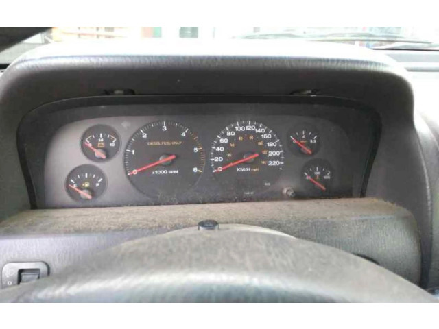 Панель приборов 5016247AA Jeep Grand Cherokee (WJ)
