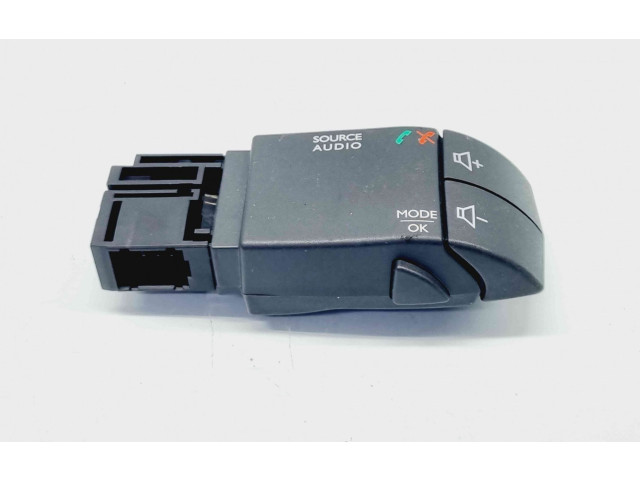 Руль Dacia Sandero - года